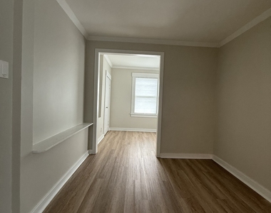 108 Curtiss Street - Photo Thumbnail 2
