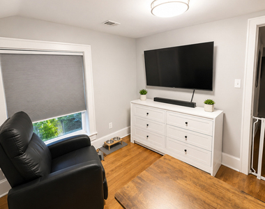 83 Poplar Drive - Photo Thumbnail 13