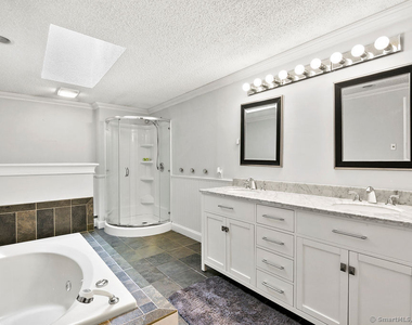14 Ridgewood Road - Photo Thumbnail 15