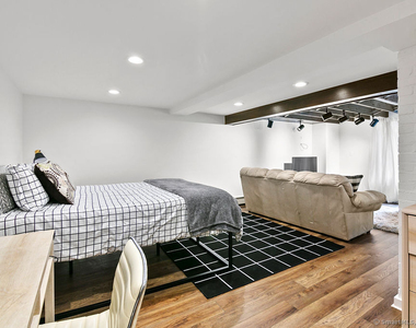 14 Ridgewood Road - Photo Thumbnail 27
