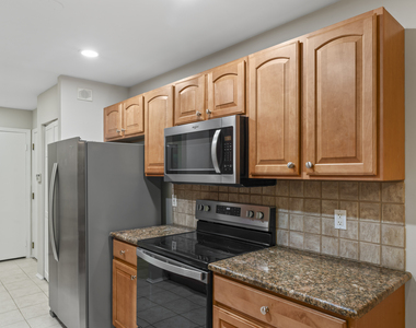 245 Hamilton Avenue - Photo Thumbnail 7