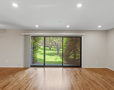 245 Hamilton Avenue - Photo Thumbnail 3