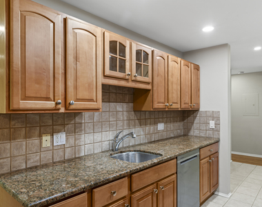 245 Hamilton Avenue - Photo Thumbnail 8