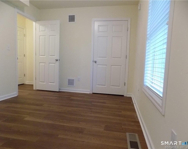 6 Barnum Court - Photo Thumbnail 26