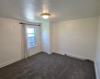 425 Mount Vernon Ave - Photo Thumbnail 9