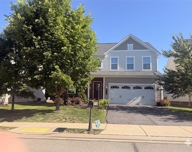 2702 Pittsburgh Ct - Photo Thumbnail 18