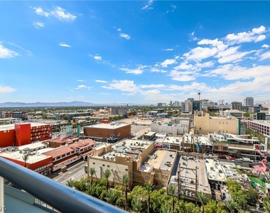 150 Las Vegas Boulevard - Photo Thumbnail 11