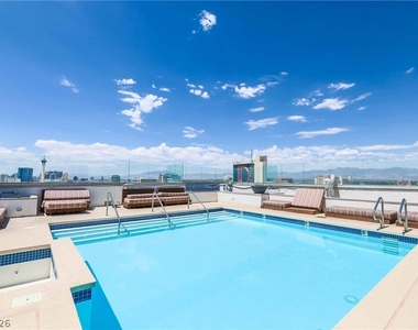 150 Las Vegas Boulevard - Photo Thumbnail 13