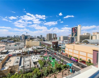 150 Las Vegas Boulevard - Photo Thumbnail 12