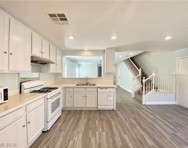 3340 Century Plant Street - Photo Thumbnail 5