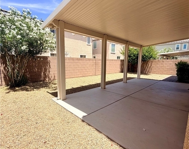 7312 W Mesa Vista Avenue - Photo Thumbnail 39