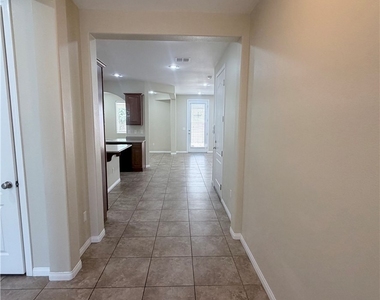 7312 W Mesa Vista Avenue - Photo Thumbnail 1