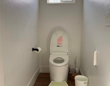 605 Runbridge Street - Photo Thumbnail 32