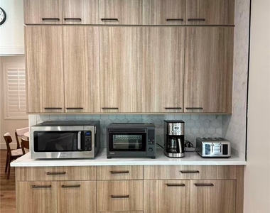 605 Runbridge Street - Photo Thumbnail 9