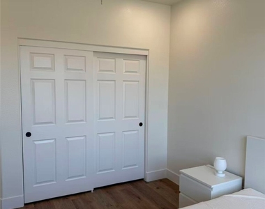 605 Runbridge Street - Photo Thumbnail 34