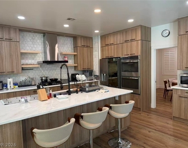 605 Runbridge Street - Photo Thumbnail 8