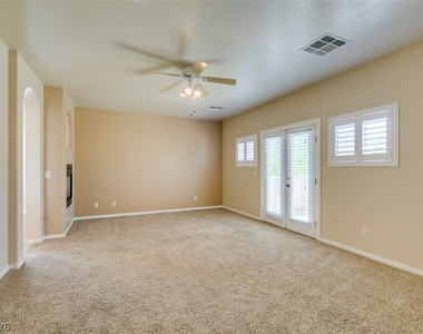 2598 Mizzoni Circle - Photo Thumbnail 17