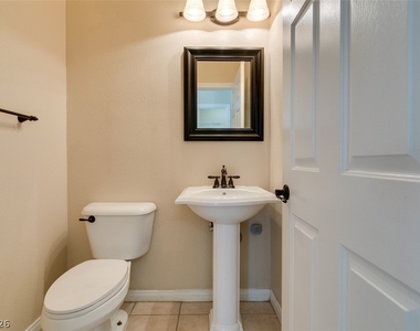 2598 Mizzoni Circle - Photo Thumbnail 15