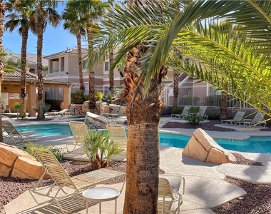 10500 Pine Pointe Avenue - Photo Thumbnail 12