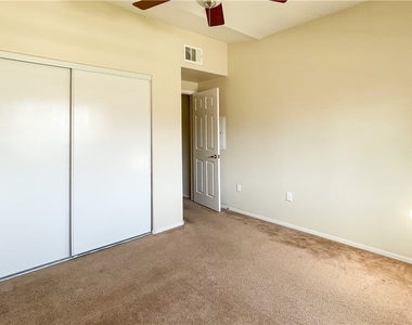 10500 Pine Pointe Avenue - Photo Thumbnail 9