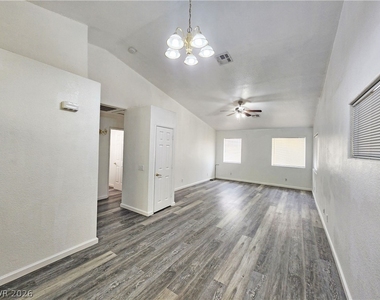 2321 E Calvada Boulevard - Photo Thumbnail 3