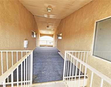 2321 E Calvada Boulevard - Photo Thumbnail 1