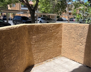 5166 S Jones Boulevard - Photo Thumbnail 16