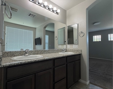 8910 Bucco Reef Avenue - Photo Thumbnail 40