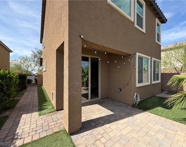 8910 Bucco Reef Avenue - Photo Thumbnail 15