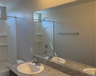 8910 Bucco Reef Avenue - Photo Thumbnail 45