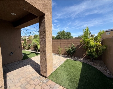 8910 Bucco Reef Avenue - Photo Thumbnail 19
