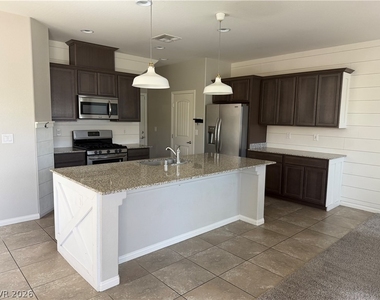 8910 Bucco Reef Avenue - Photo Thumbnail 7