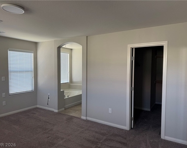 8910 Bucco Reef Avenue - Photo Thumbnail 30