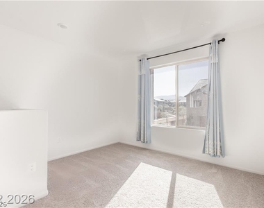 7360 Crown Landing Street - Photo Thumbnail 15