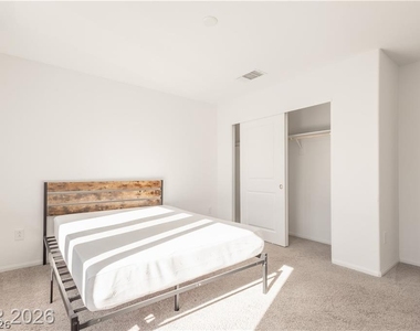 7360 Crown Landing Street - Photo Thumbnail 17