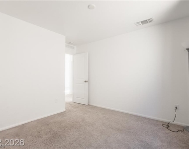 7360 Crown Landing Street - Photo Thumbnail 19