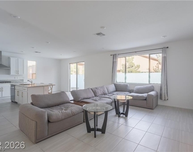 7360 Crown Landing Street - Photo Thumbnail 2
