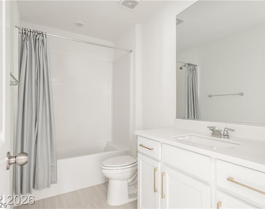 7360 Crown Landing Street - Photo Thumbnail 14