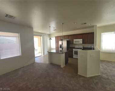 3665 Remington Grove Avenue - Photo Thumbnail 18