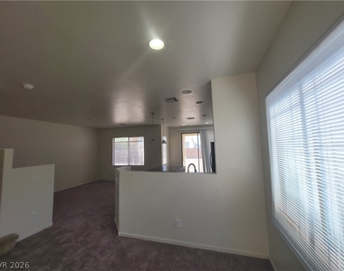 3665 Remington Grove Avenue - Photo Thumbnail 8