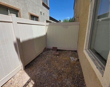 3665 Remington Grove Avenue - Photo Thumbnail 75