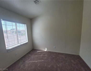 3665 Remington Grove Avenue - Photo Thumbnail 54