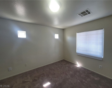 3665 Remington Grove Avenue - Photo Thumbnail 34