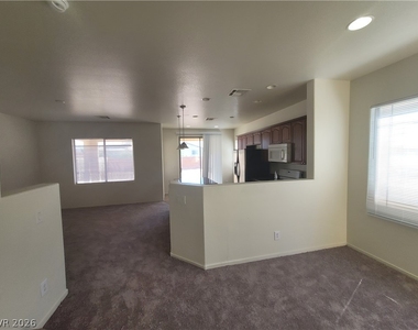 3665 Remington Grove Avenue - Photo Thumbnail 11