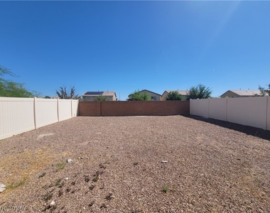 3665 Remington Grove Avenue - Photo Thumbnail 75