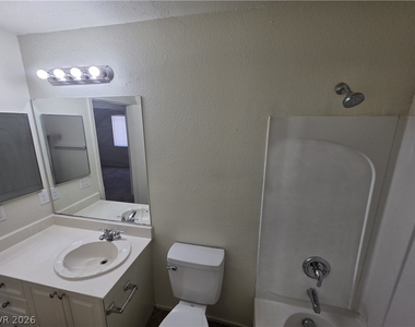 3665 Remington Grove Avenue - Photo Thumbnail 28