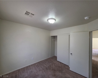3665 Remington Grove Avenue - Photo Thumbnail 32