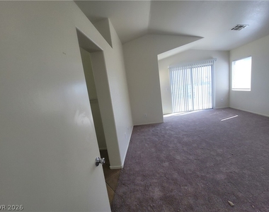 3665 Remington Grove Avenue - Photo Thumbnail 56