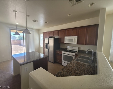 3665 Remington Grove Avenue - Photo Thumbnail 24