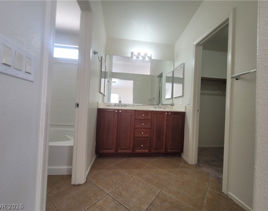 3665 Remington Grove Avenue - Photo Thumbnail 72